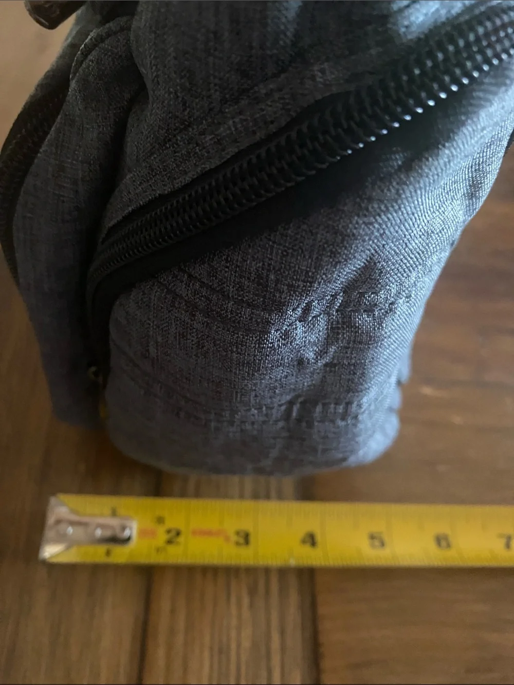 BNWNT Lug Caddy Toiletry in Gray Quilted Bag with Hook - Picture 13 of 13